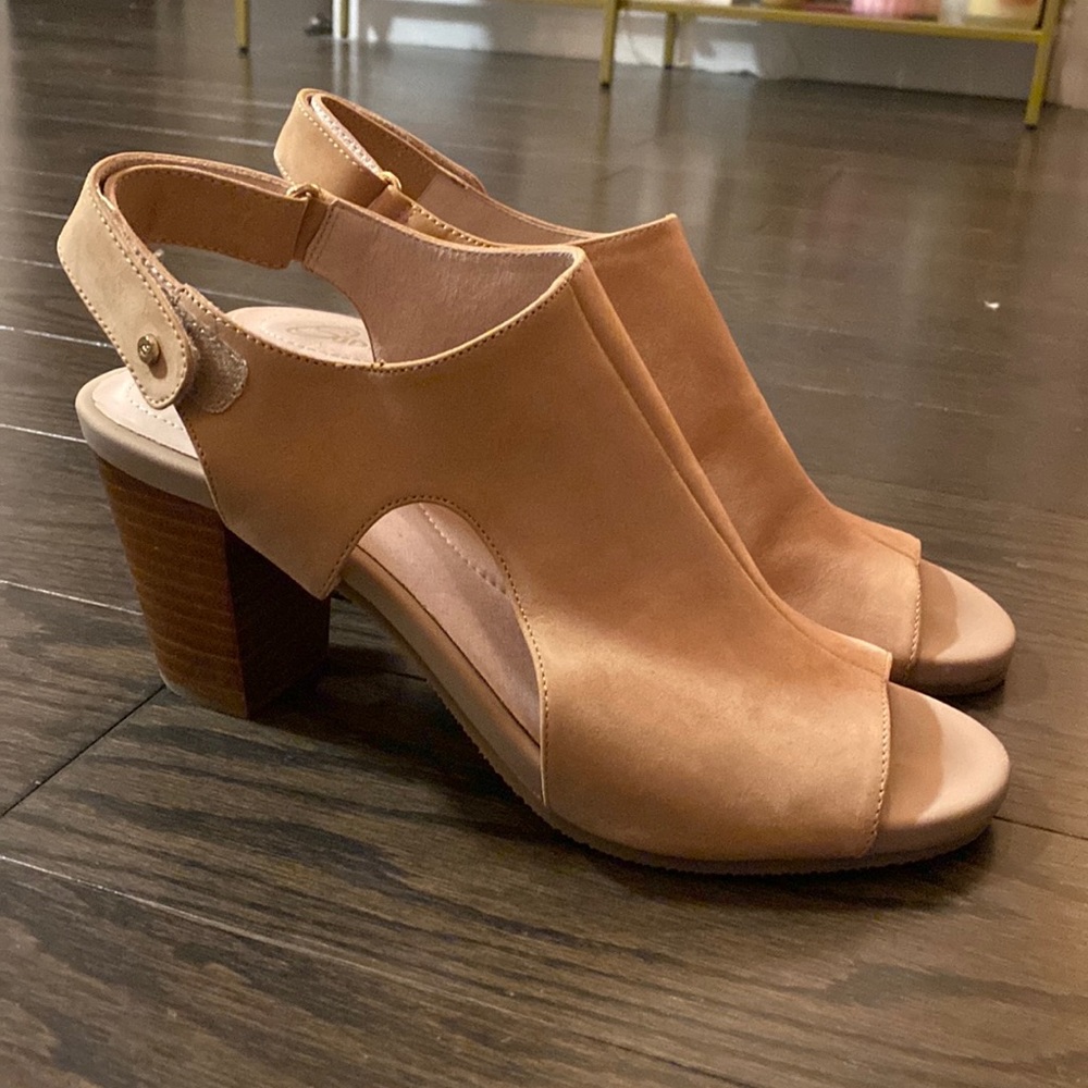 Sudini Open Toe Beige Heels